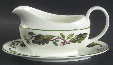 Oak Leaves Gravy Boat & Underplate