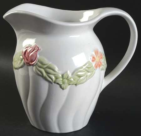 Olivia 64 Oz Pitcher