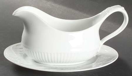 Gravy Boat & Underplate