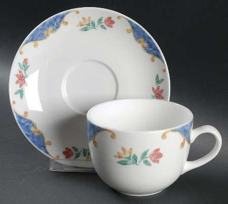 Pietra Flat Cup & Saucer Set