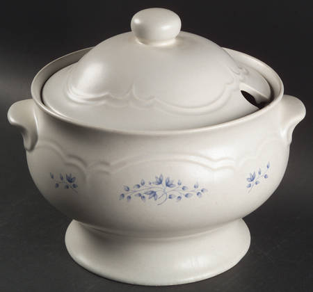 Poetry Matte Tureen &  Lid