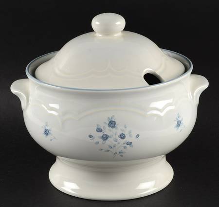 Poetry Glossy Tureen &  Lid