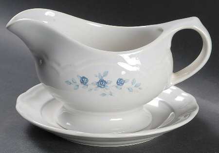 Round Gravy Boat & Underplate
