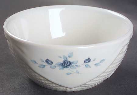 Poetry Glossy Small Basket Bowl