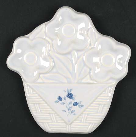 Poetry Glossy Sculpted Trivet