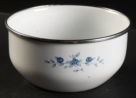 Poetry Glossy 5 3/4" Metal Bowl