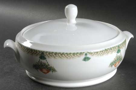 Portico Round Covered Vegetable