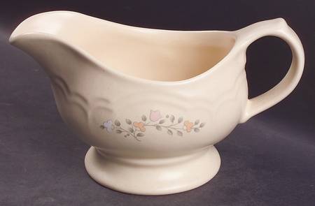 Remembrance Round Gravy Boat (GR2SP)