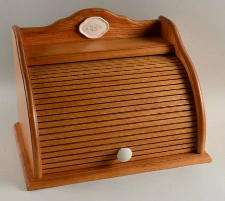 Remembrance Wood Bread Box