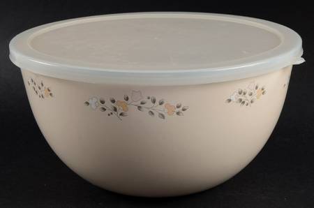 Remembrance 9 5/8" Metal Bowl with Plastic Lid