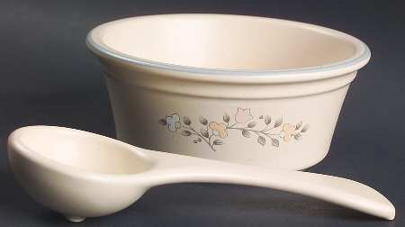 Remembrance Dip/Salsa Crock & Ladle