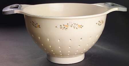 Remembrance Melamine Colander