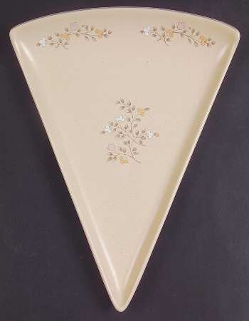Remembrance Triangular Shape Slice Plate