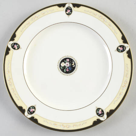 Royal Onyx Dinner Plate