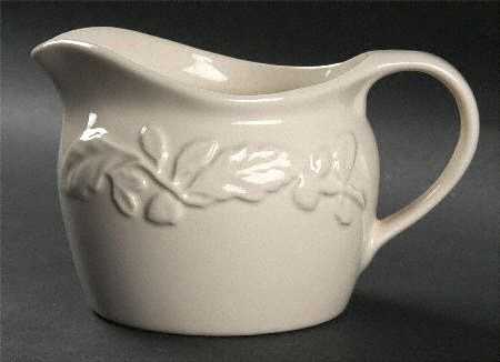 Royal Oak Round Gravy Boat (GR2SP)