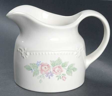 Rosalinda Gravy Boat