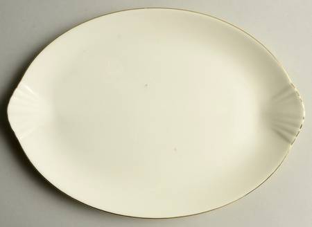 Royale Cream 10" Oval Serving Platter