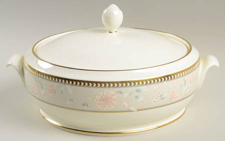 Saratoga Round Covered Vegetable