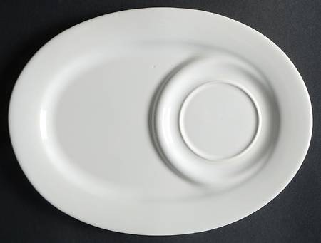 Simply White Shapes Oval Snack Tray