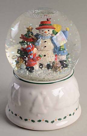 Snow Village Snow Globe