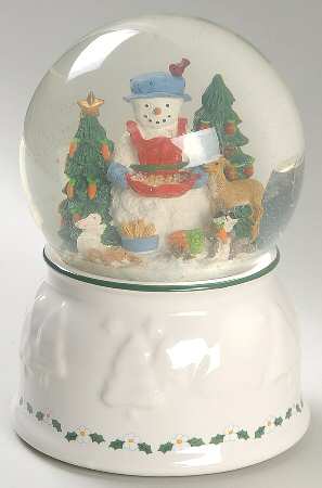 Snow Village Snow Globe