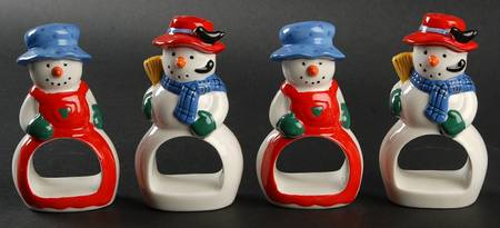 Snow Village Napkin Ring - Set of 4 (Motif 1 & 2)