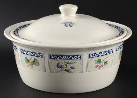 Sunbury Grove Round Covered Vegetable