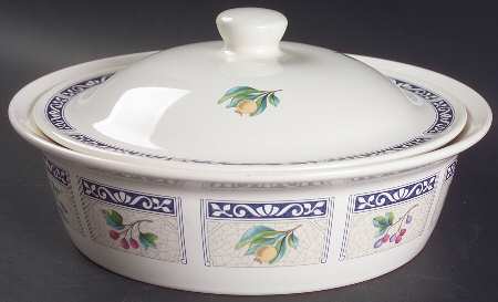 Sunbury Grove 1.5 Qt Round Covered Casserole