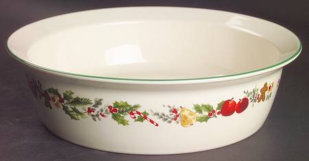 Sugar Plum 9" Round Vegetable Bowl