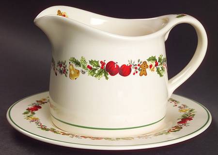 Sugar Plum Gravy Boat & Underplate