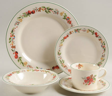 Sugar Plum 5 Piece Place Setting