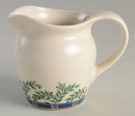 Sylvan Court Creamer