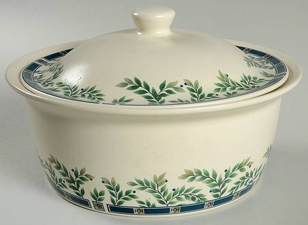 Sylvan Court Round Covered Vegetable
