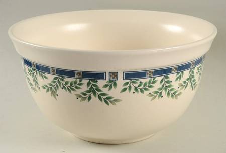 Sylvan Court 9" Mixing Bowl