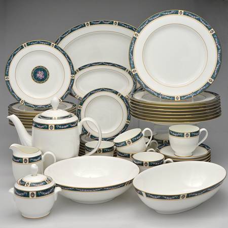 Teal Garland 49 Piece Estate Set