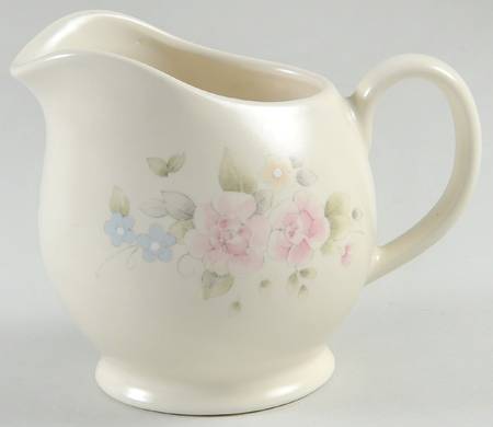Tea Rose Large Gravy Boat/Pitcher by Pfaltzgraff
