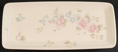 Tea Rose Rectangular Tray 11" by Pfaltzgraff