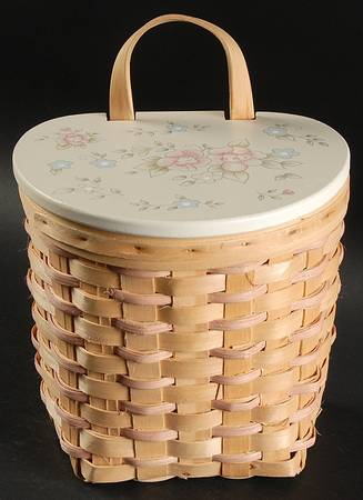 Tea Rose Hanging Wicker Basket W/Lid
