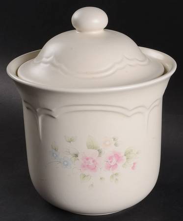 Tea Rose Large Canister & Lid with Seal Ring