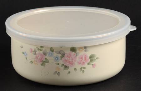 Tea Rose Bowl-Metal 5 7/8"  with Plastic Lid