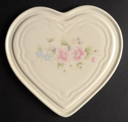 Tea Rose Heart Shaped Trivet by Pfaltzgraff