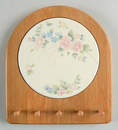 Tea Rose Hanging Key Holder W/ Wood Frame