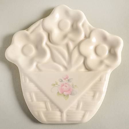 Tea Rose Sculpted Trivet
