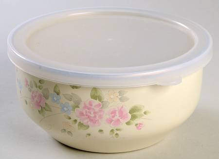Tea Rose 5 3/4" Metal Bowl & Plastic Lid