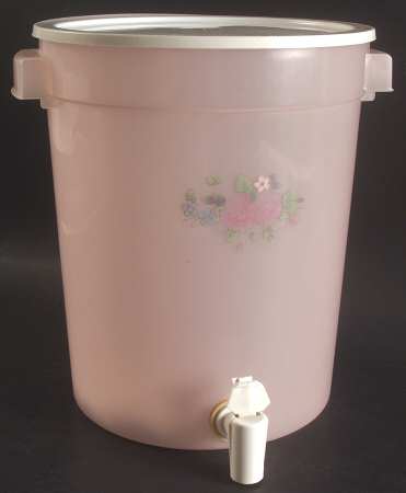 Tea Rose Plastic Beverage Dispenser with /Lid