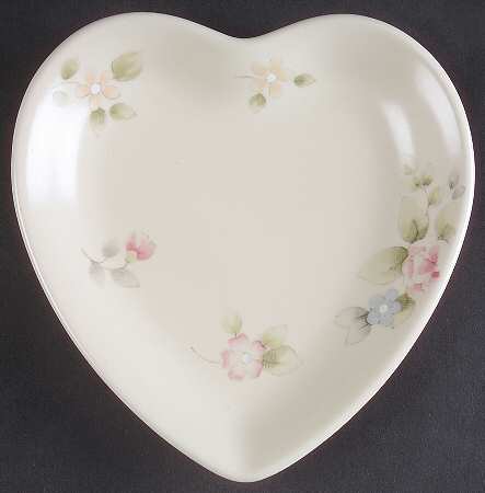 Tea Rose Heart Shaped Dish