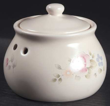 Tea Rose Garlic Keeper & Lid