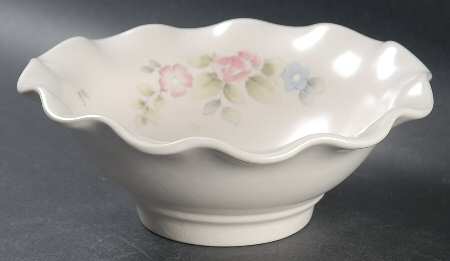 Tea Rose Small Round Fluted Bowl