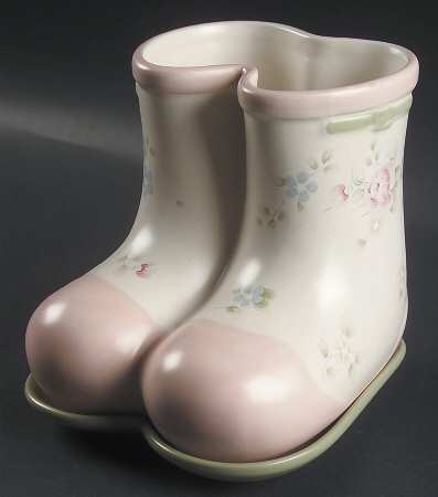 Tea Rose Boots Planter & Underplate