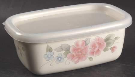 Tea Rose 6" Metal Rectangular Baker W/Plastic Lid